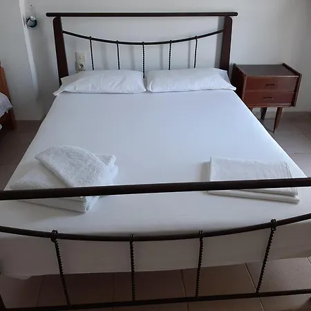 Valentina Bed & Breakfast Qeparo