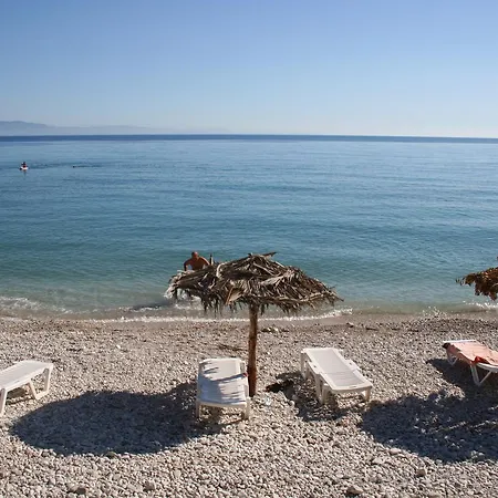 Valentina Bed & Breakfast Qeparo