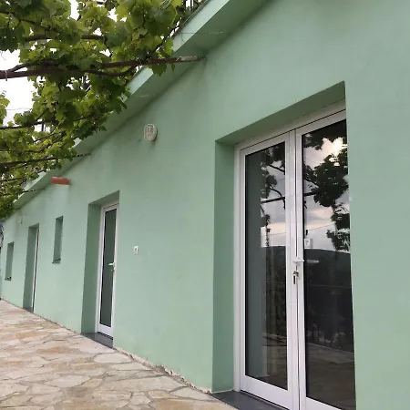 Bed & Breakfast Valentina Qeparo