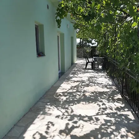 Bed & Breakfast Valentina Qeparo