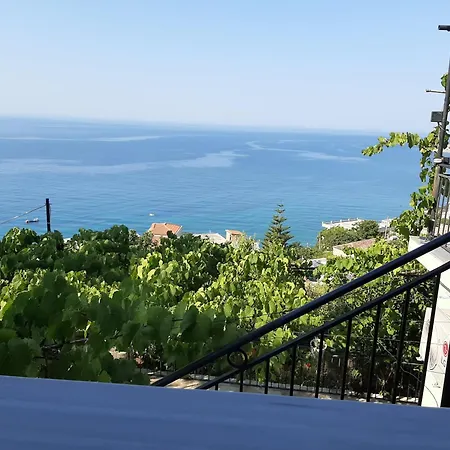 Valentina Bed & Breakfast 3*