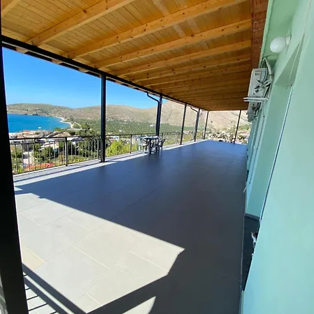 Valentina Bed & Breakfast Qeparo